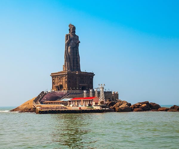 Thiruvalluvar-Statue-Kanyakumari